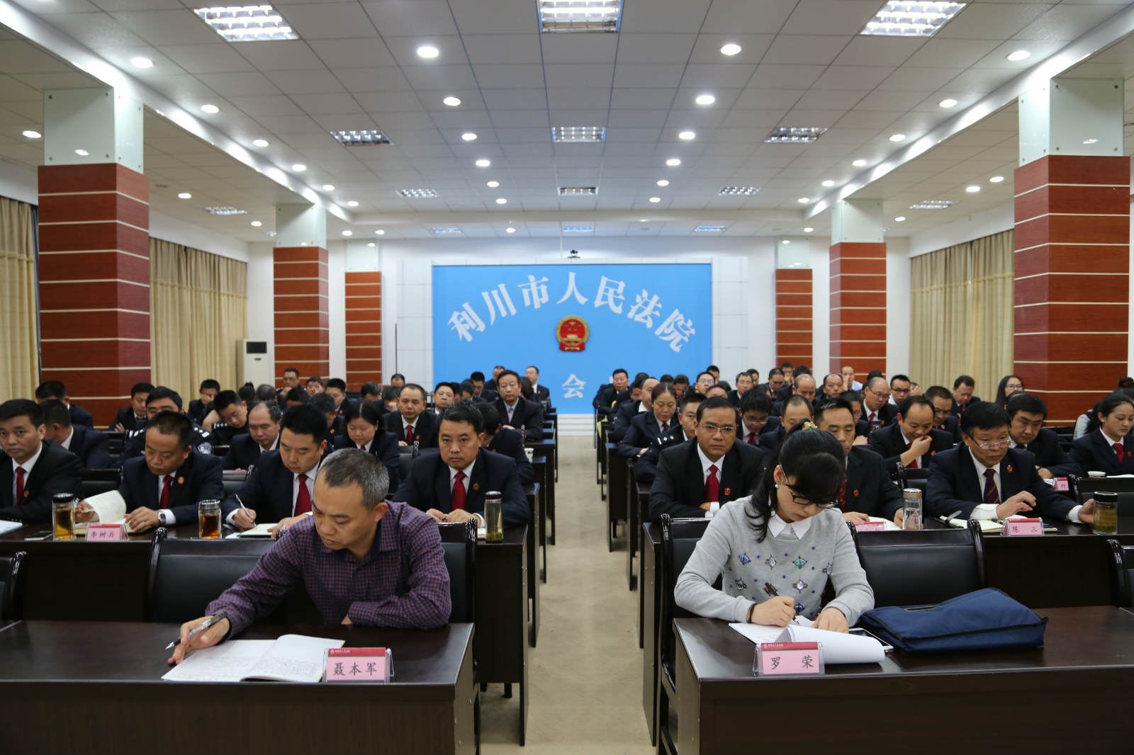 C:\Documents and Settings\Administrator\桌面\新闻2_meitu_1.jpg