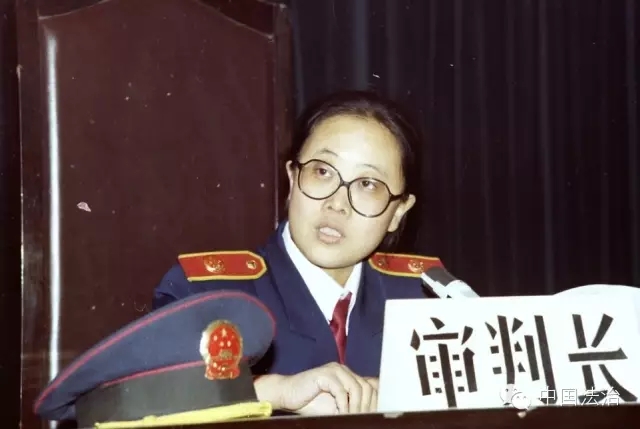1990款法官制服春秋装.webp.jpg 1990款法官制服春秋装.webp.jpg